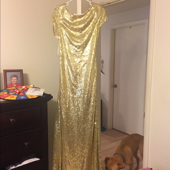 Gold sequin bridesmaid/prom/formal dress. - Picture 3 of 8